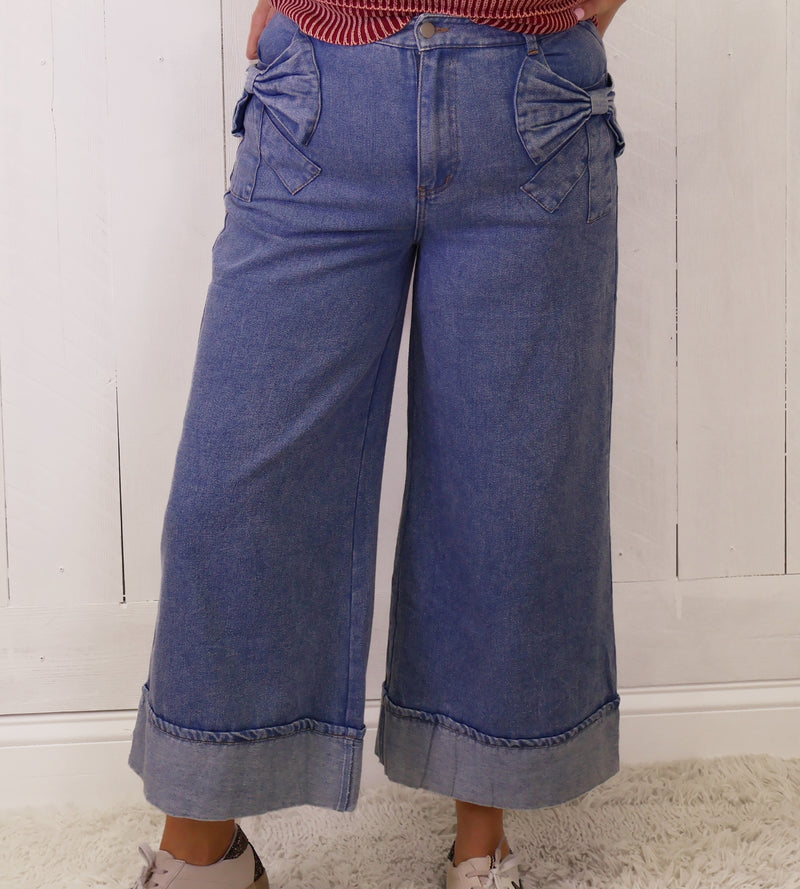 Women’s Washed Denim Wide Leg Bow Pocket Jeans