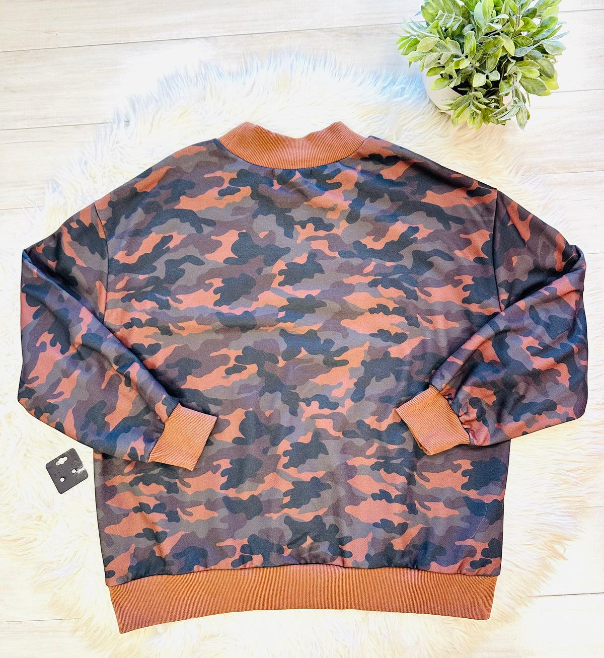 Women’s Evermmee Camouflage Mocked Neck Sweater Top - True to Size