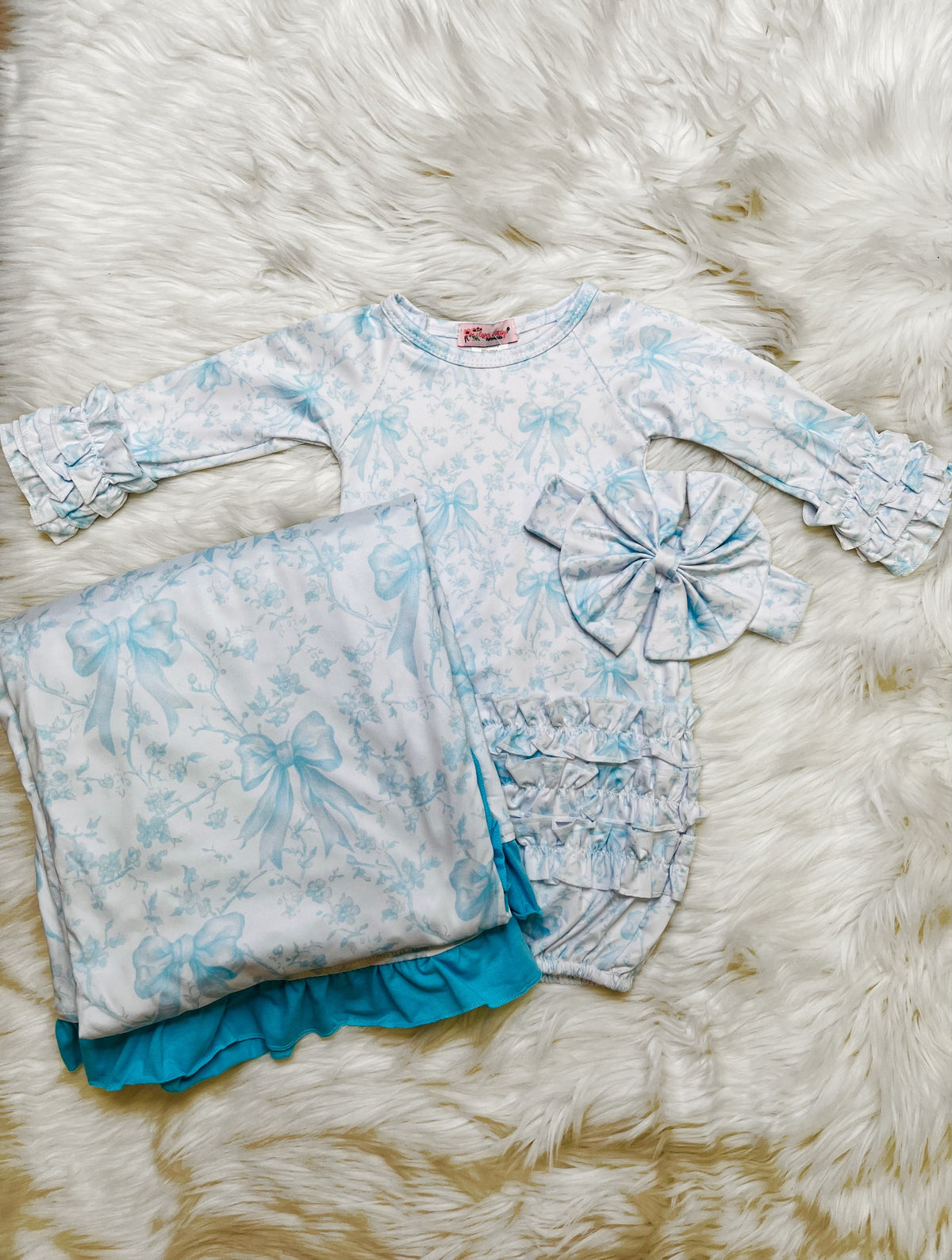 Girl’s Clover Cottage Blue Bow Newborn 3 Piece Set