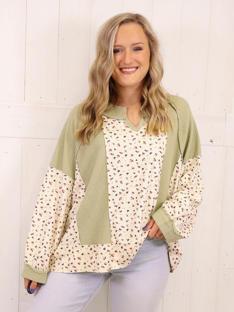 POL Olive Floral Oversized Top - Pullover Sweater