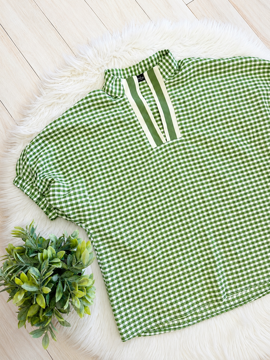 Women’s Evermmee Cream and Green Gingham Top