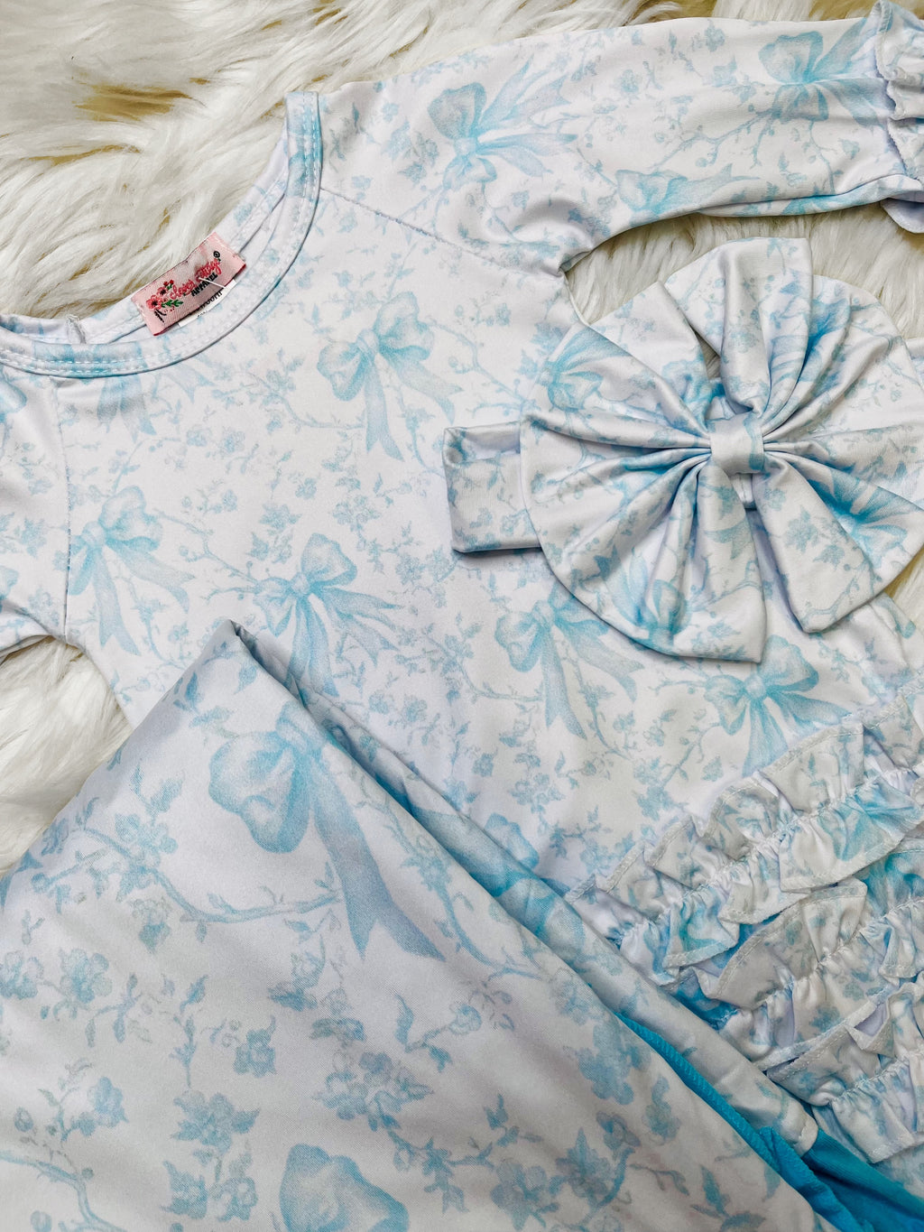 Girl’s Clover Cottage Blue Bow Newborn 3 Piece Set