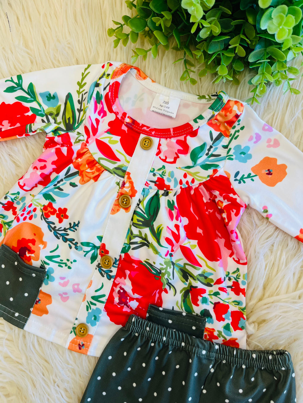 Girl’s Floral white Polka Dot Outfit