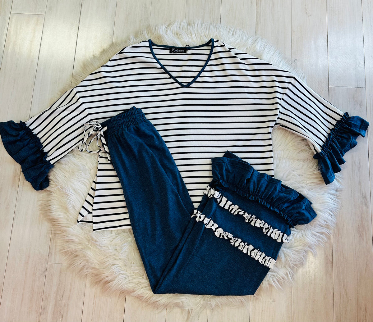 Women’s Evermmee navy striped Ruffle pant set