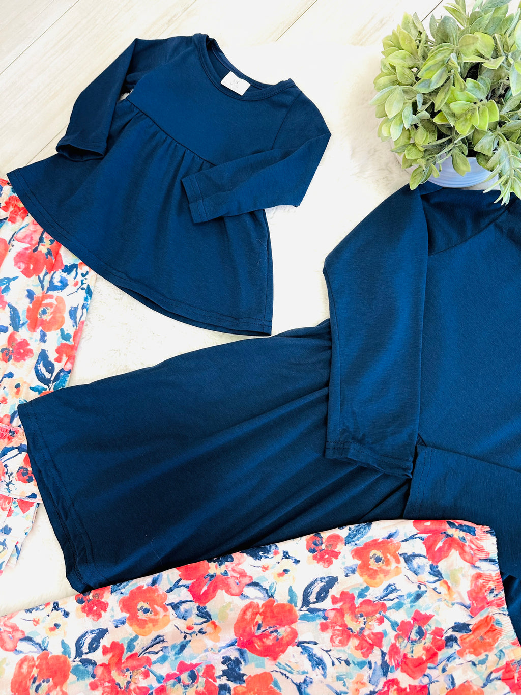 Girls Navy & Coral Floral Outfit
