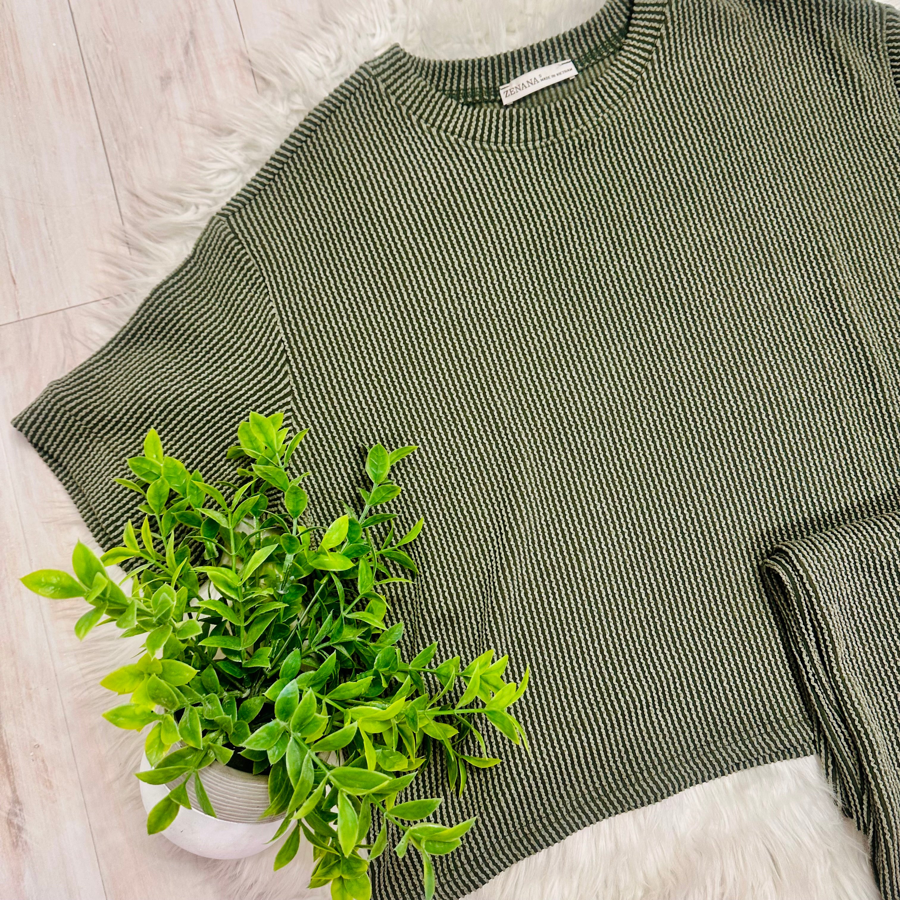 Women’s Ribbed Top and Drawstring Pant Set in Army Green