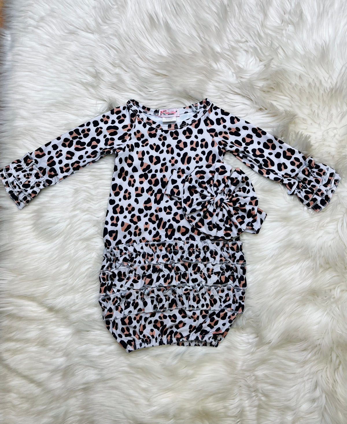 Girl’s Clover Cottage Cheetah Print Newborn Gown and Bow Set