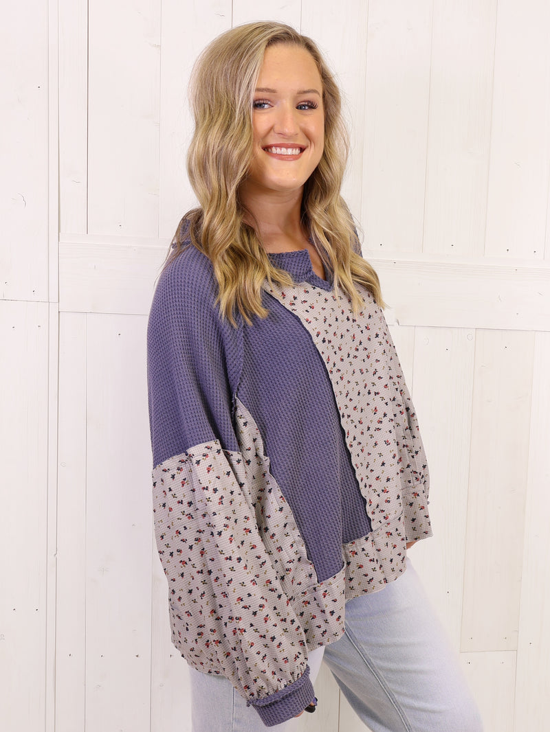 POL Blue Floral Oversized Top - Sweater Pullover