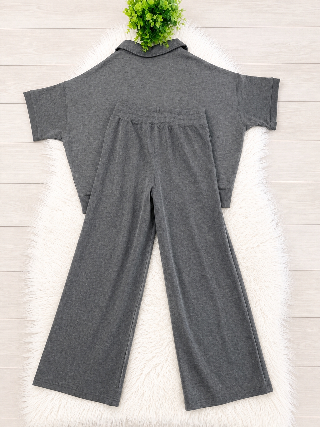 Women’s Zenana Short Sleeve Collared Scuba Set In Charcoal