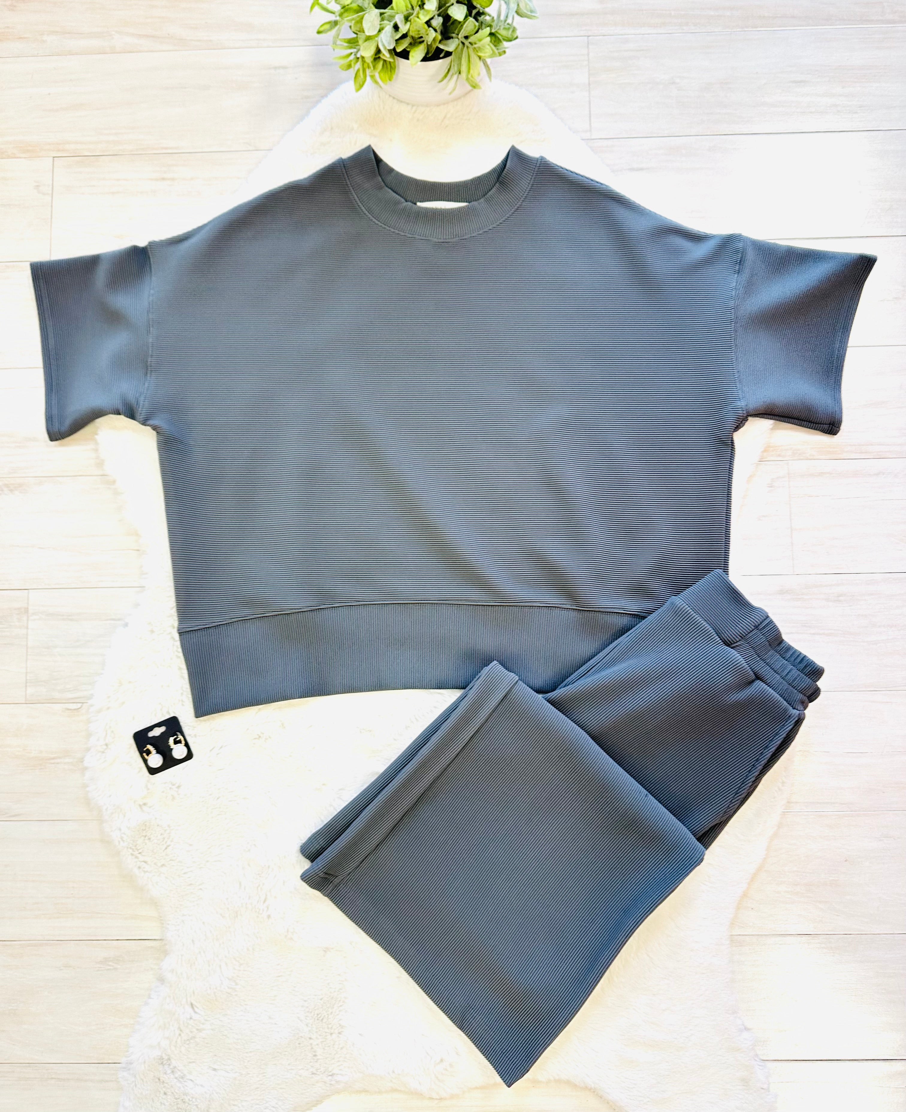 Women’s Zenana Grey Ribbed Pant Set