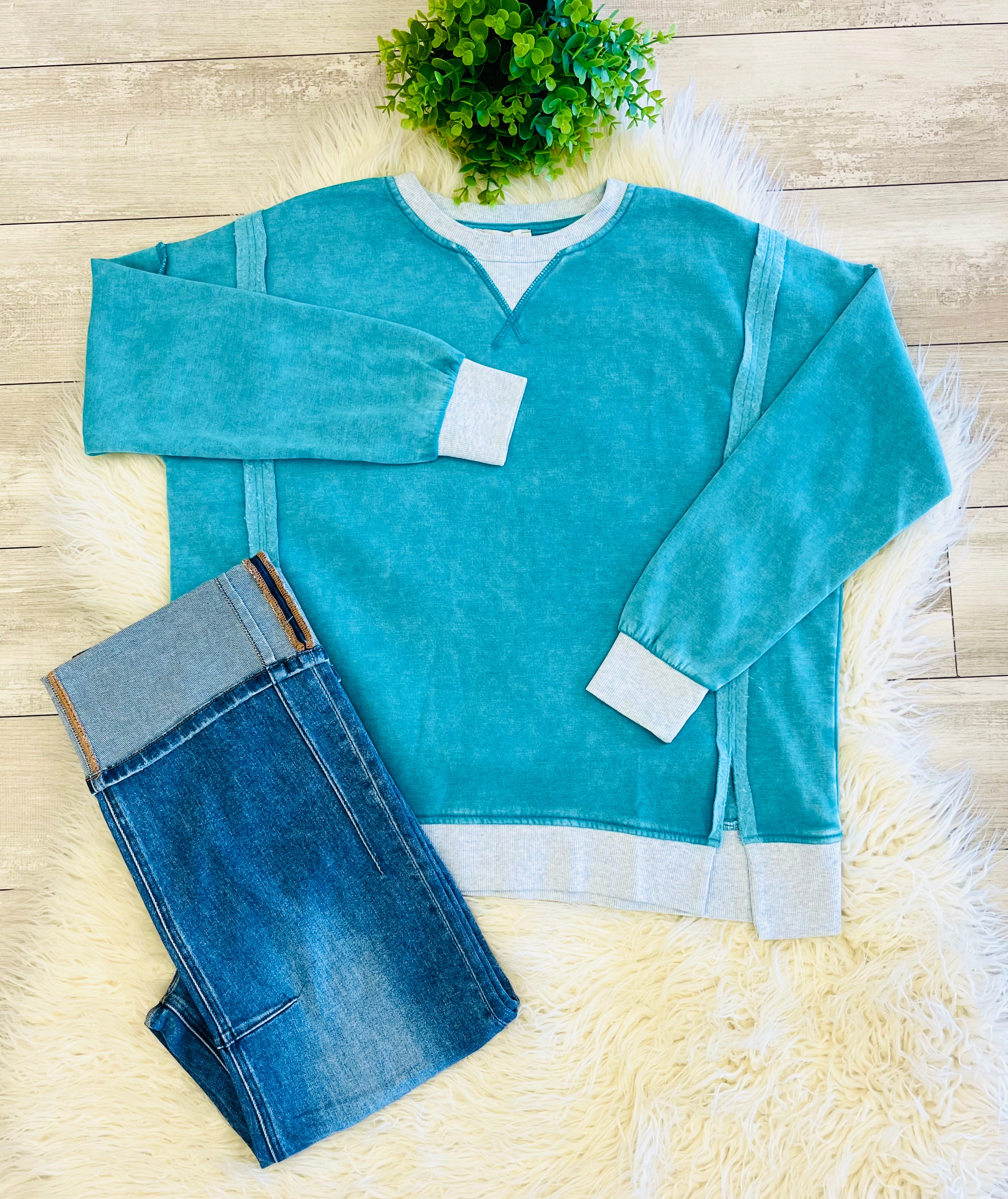 Women’s Zenana Washed Exposed Seam Sweatshirt In Teal