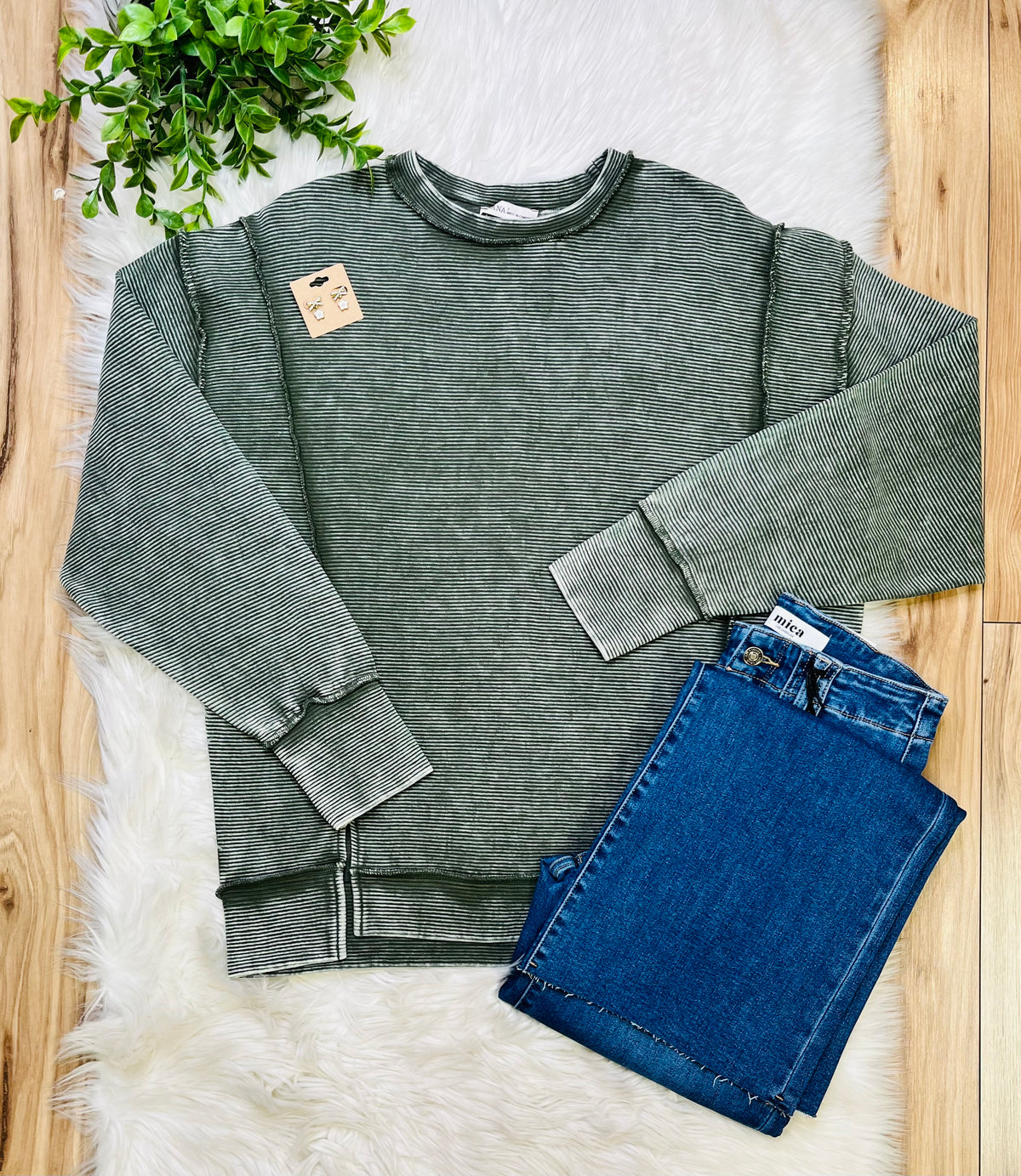 Women’s Zenana Dark Olive Ribbed Raw Hem Crewneck Top