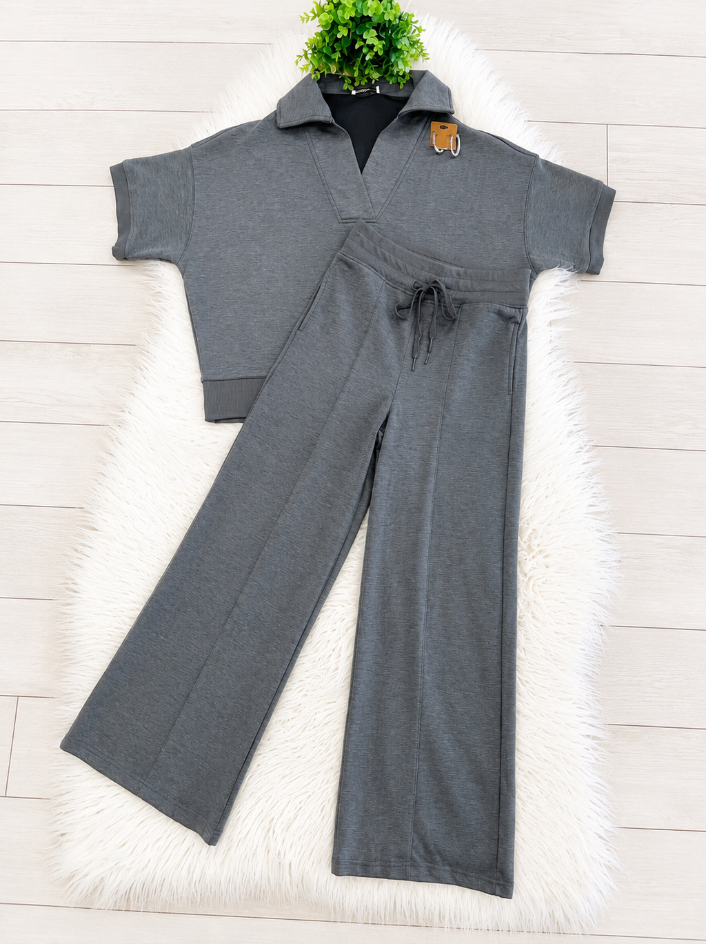 Women’s Zenana Short Sleeve Collared Scuba Set In Charcoal