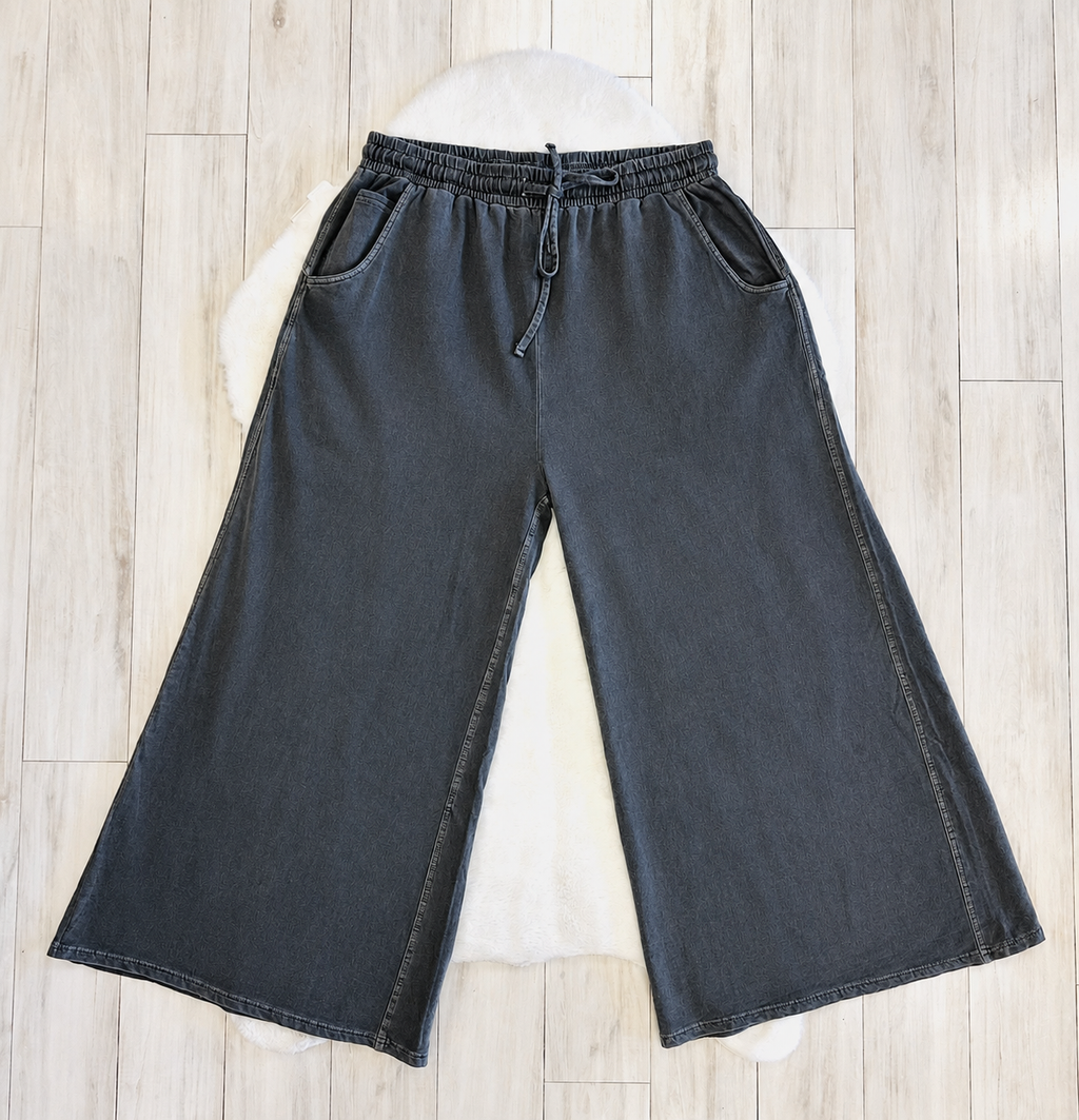 Women’s Curvy Petite Zenana Enzyme Wash Charcoal Grey Wide-Leg Pants