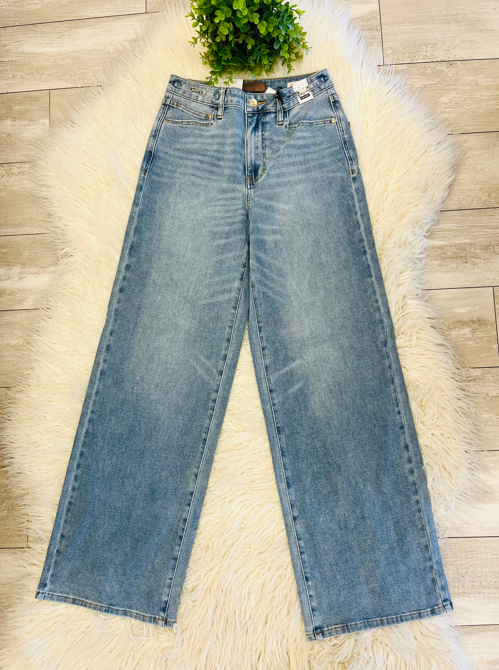 Women’s Judy Blue Angelina Column W/ Harness Trim Jeans 1174