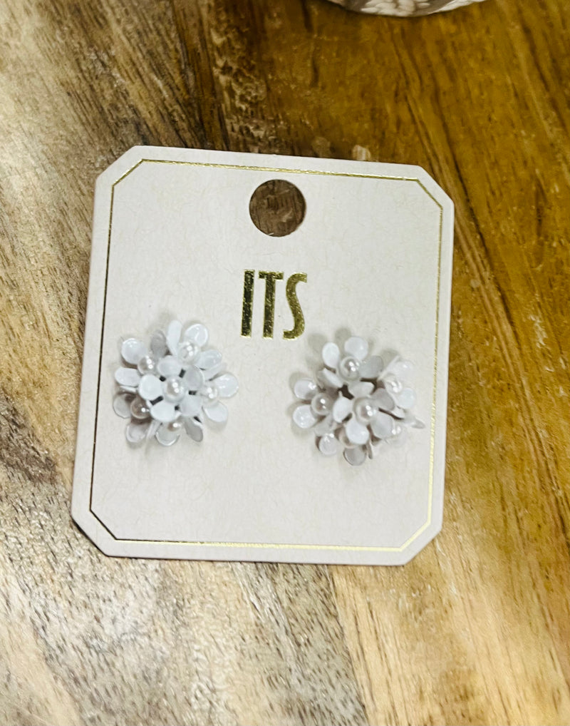 Banquet Flower Pearl Earrings