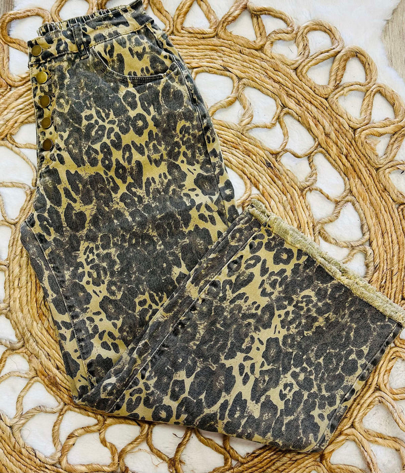 Bluevelvet Cheetah Print pants