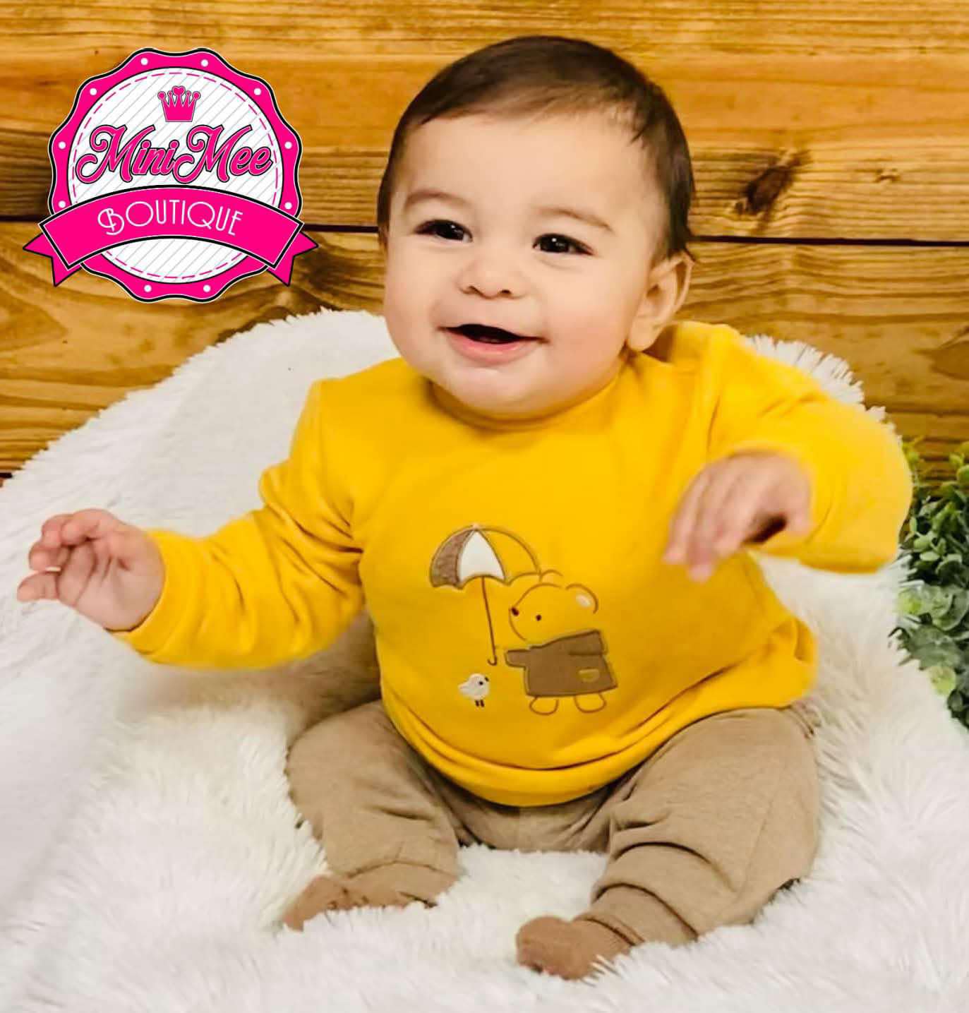Boy's Pooh Bear 2 Piece Set - Mini Mee Boutique