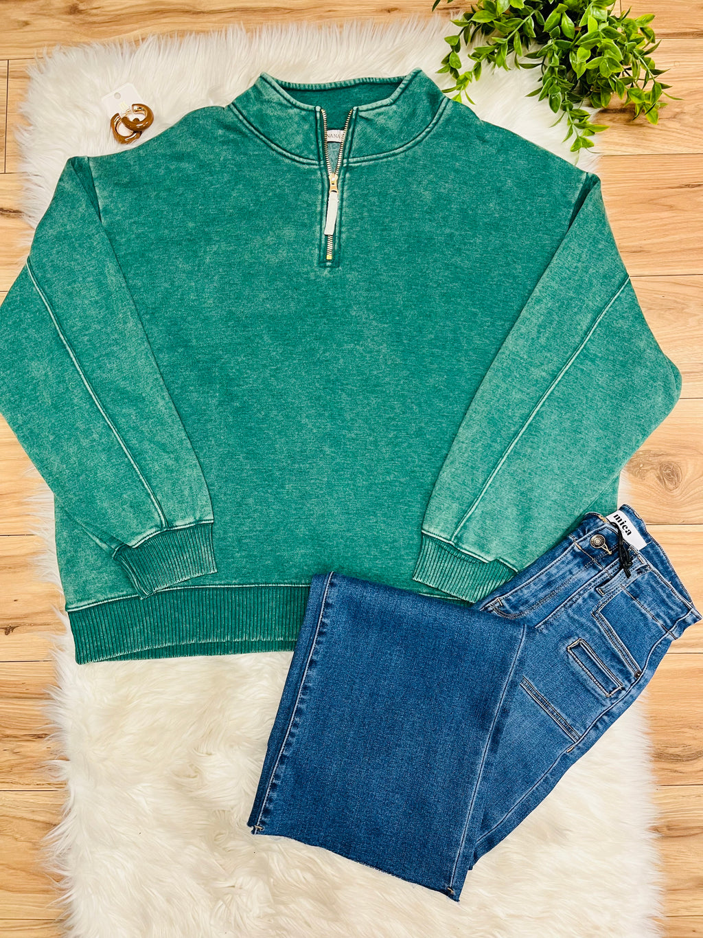 Women’s Zenana Curvy Kelly Green Quarter Zip Top