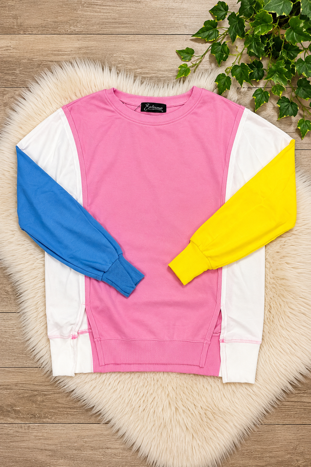 Women’s Evermmee ColorBlock Top