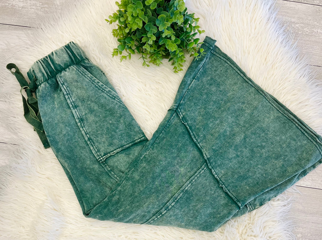 Women’s Zenana Exposed- Seam Flare Hem Pants With Pockets In Dark Green