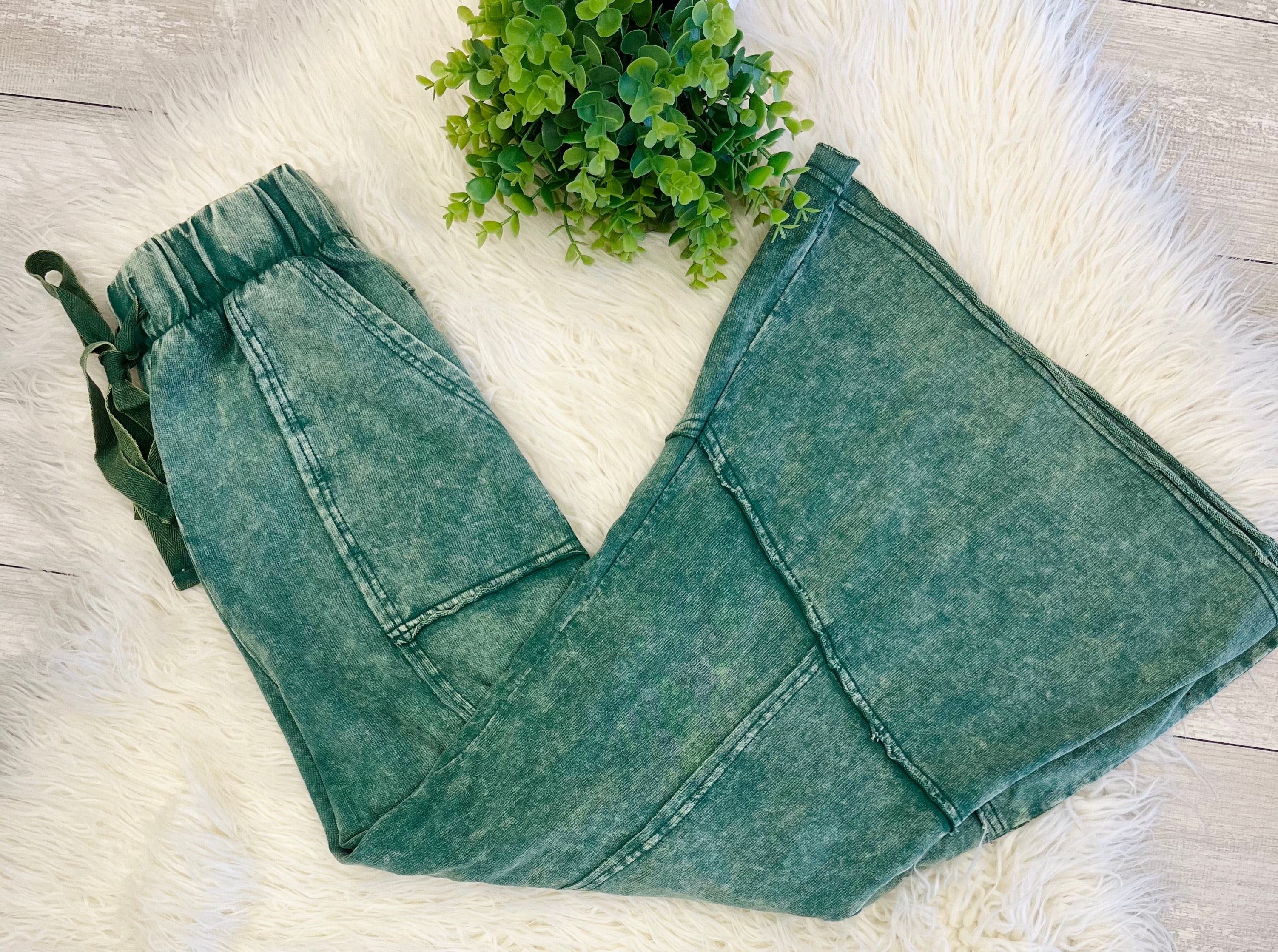Women’s Zenana Exposed- Seam Flare Hem Pants With Pockets In Dark Green