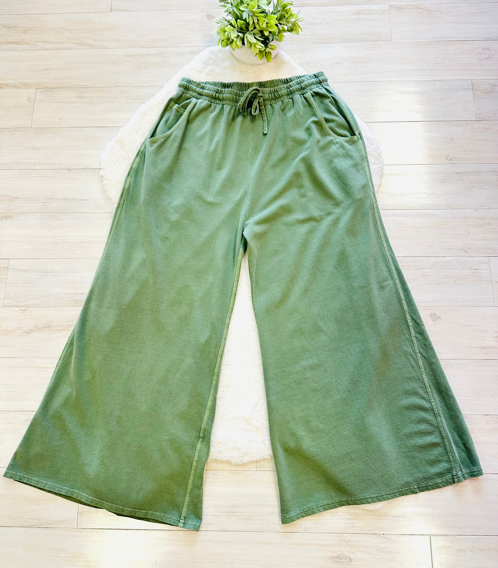 Women’s Curvy Petite Zenana Enzyme Wash Olive Wide- Leg Pants