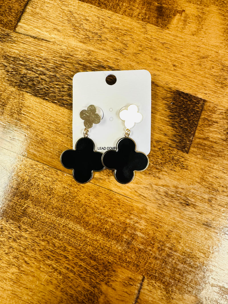 Clover Gold Dangle Earrings