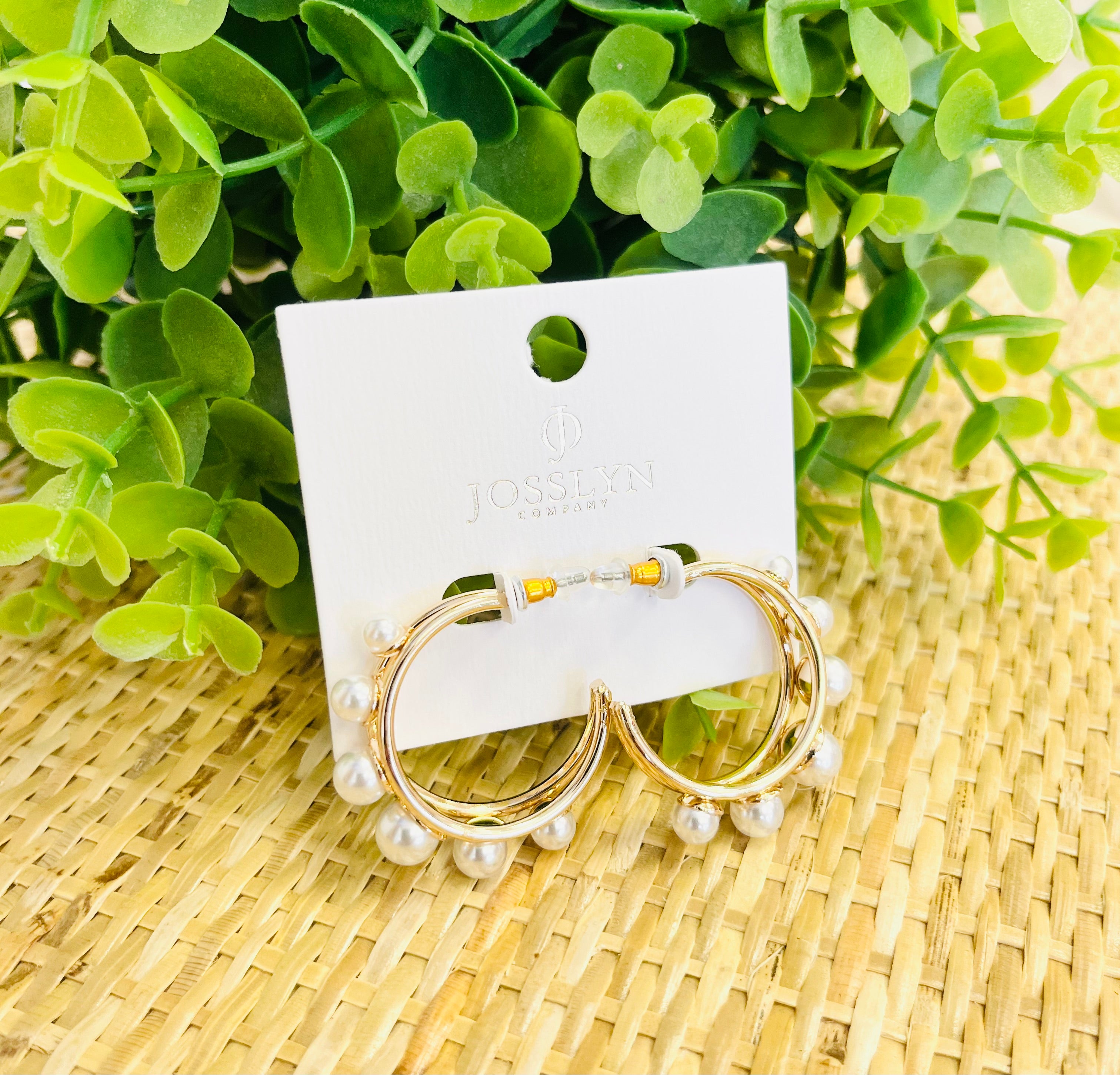 Women’s Bold Pearl Hoop Earrings