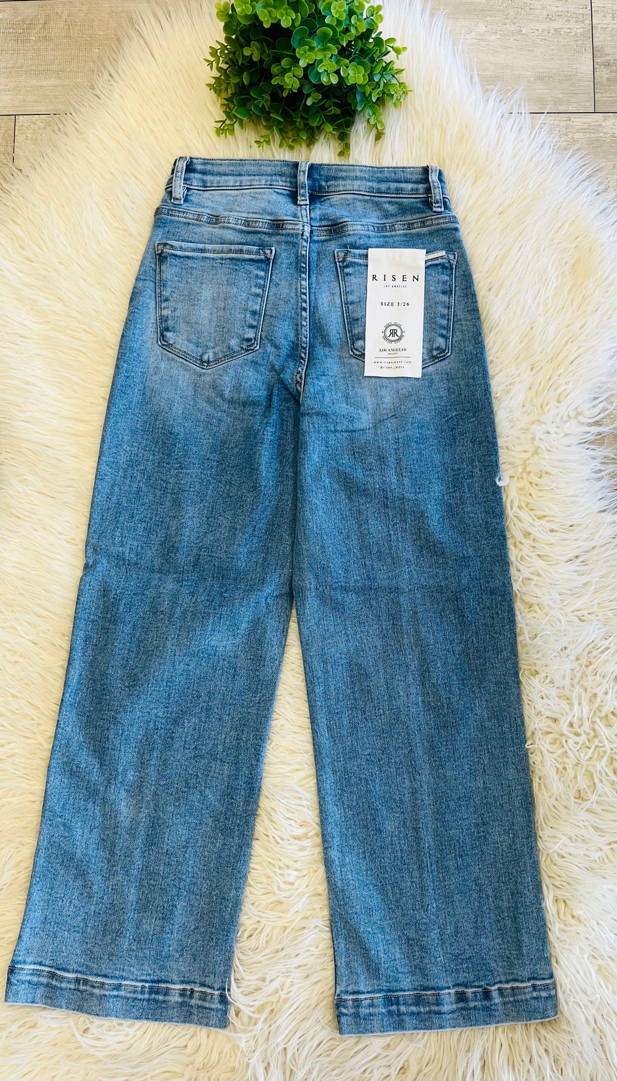 Women’s Risen High Rise Ankle Straight Front Seam Detail Jeans Style 1999