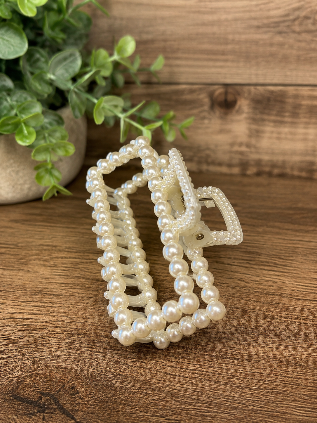 Pearl Claw Hair Clip 3”