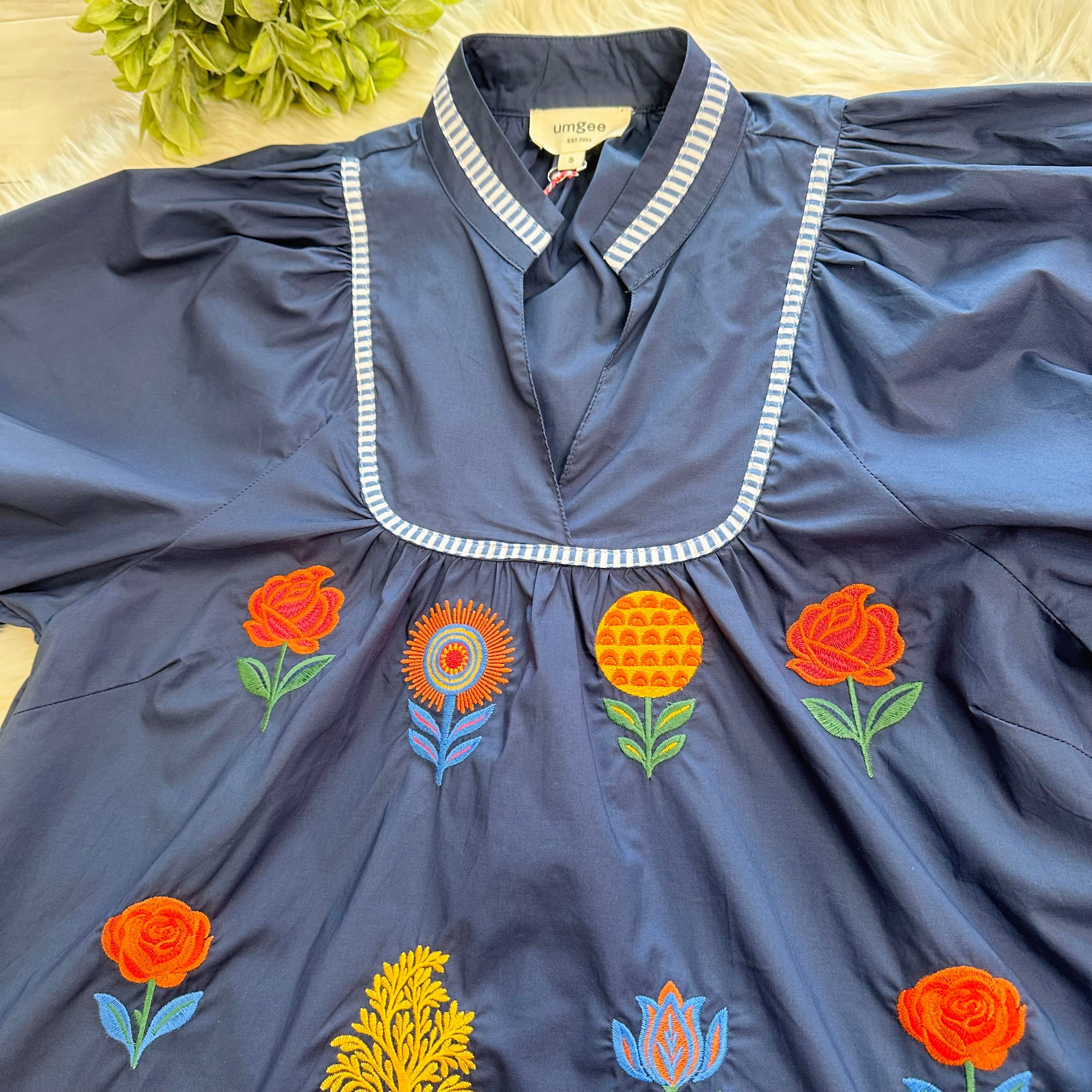 Women’s Umgee Navy Floral Blouse