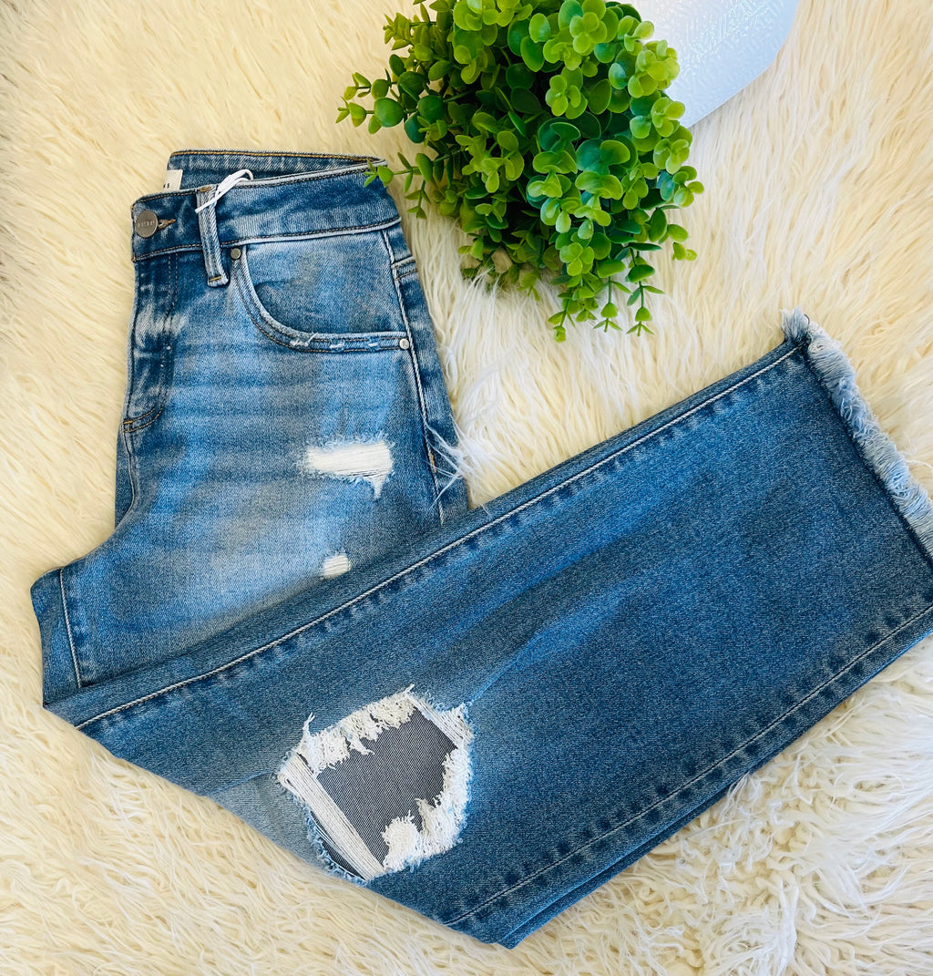 Women’s Risen High Rise Crop Barrel Distressed Jeans Style 1881