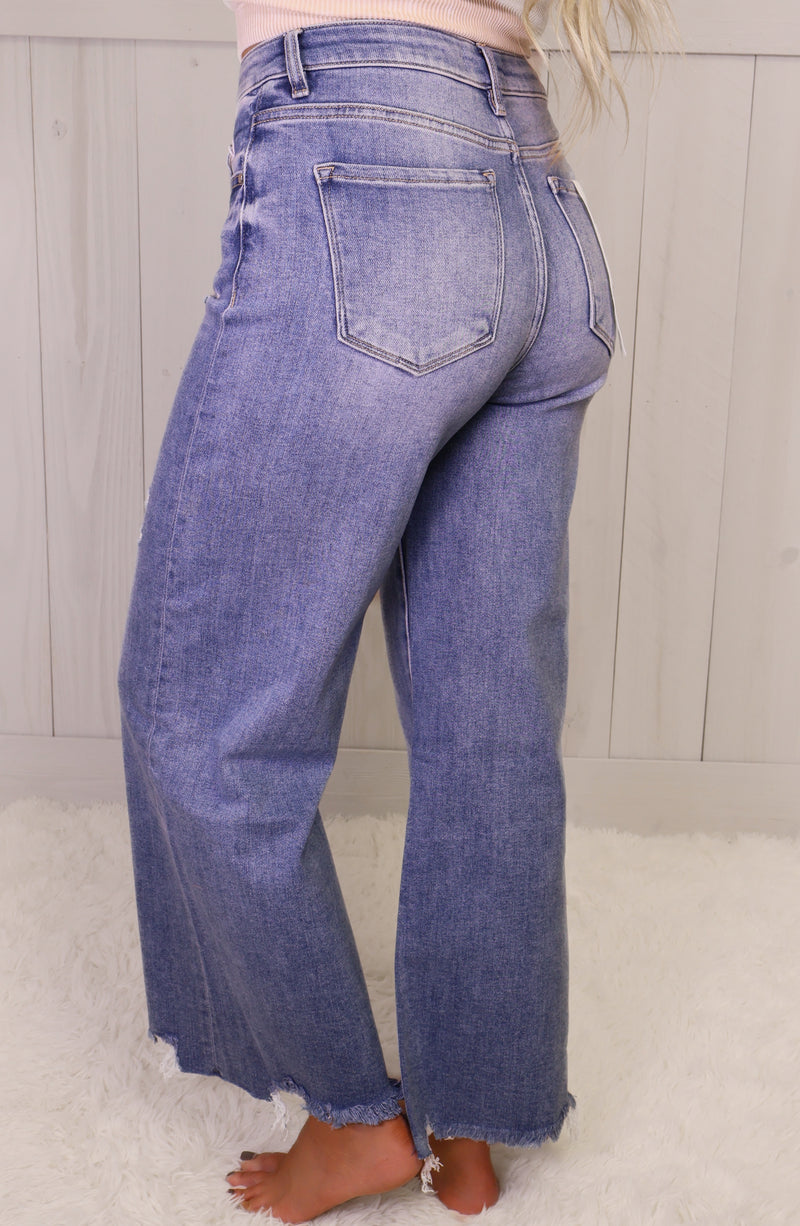 Risen Medium High Rise Wide Leg Jeans 5878