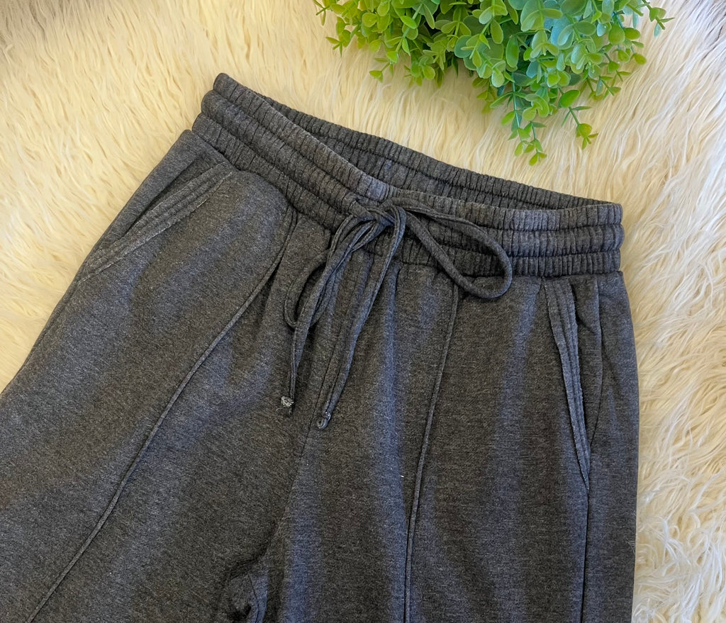 Women’s Zenana Cropped Wide Leg Comfy Black Acid Wash Pants - True to Size