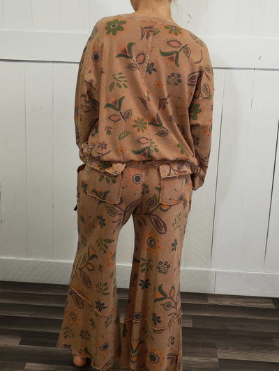 Easel Brown Matching Set