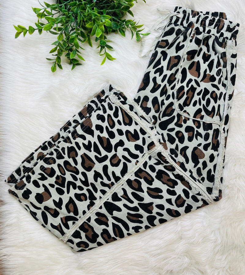 Easel Cheetah Mineral Wash Pants -Sage Grey