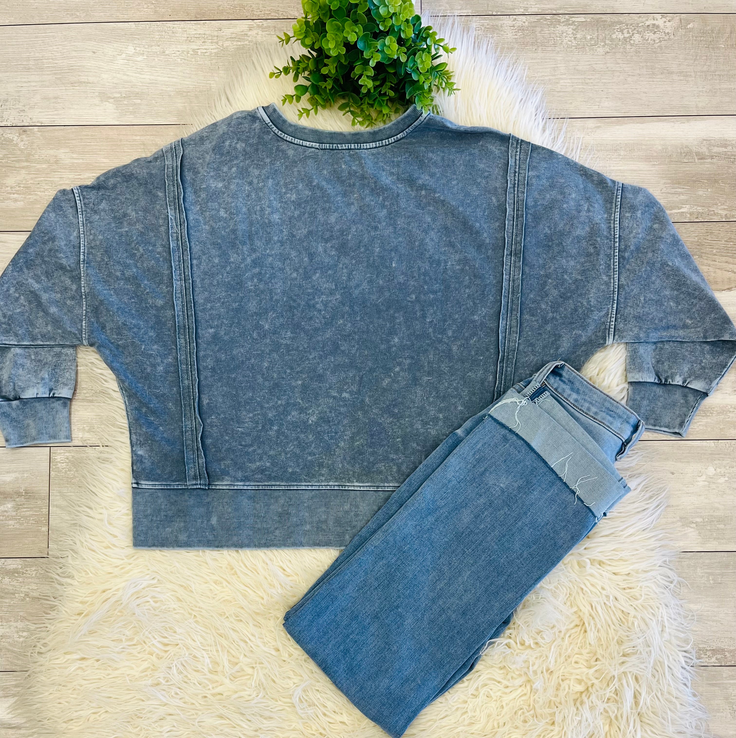 Women’s Acid Wash Long Sleeve Side Slit Knit Top In Indigo Blue