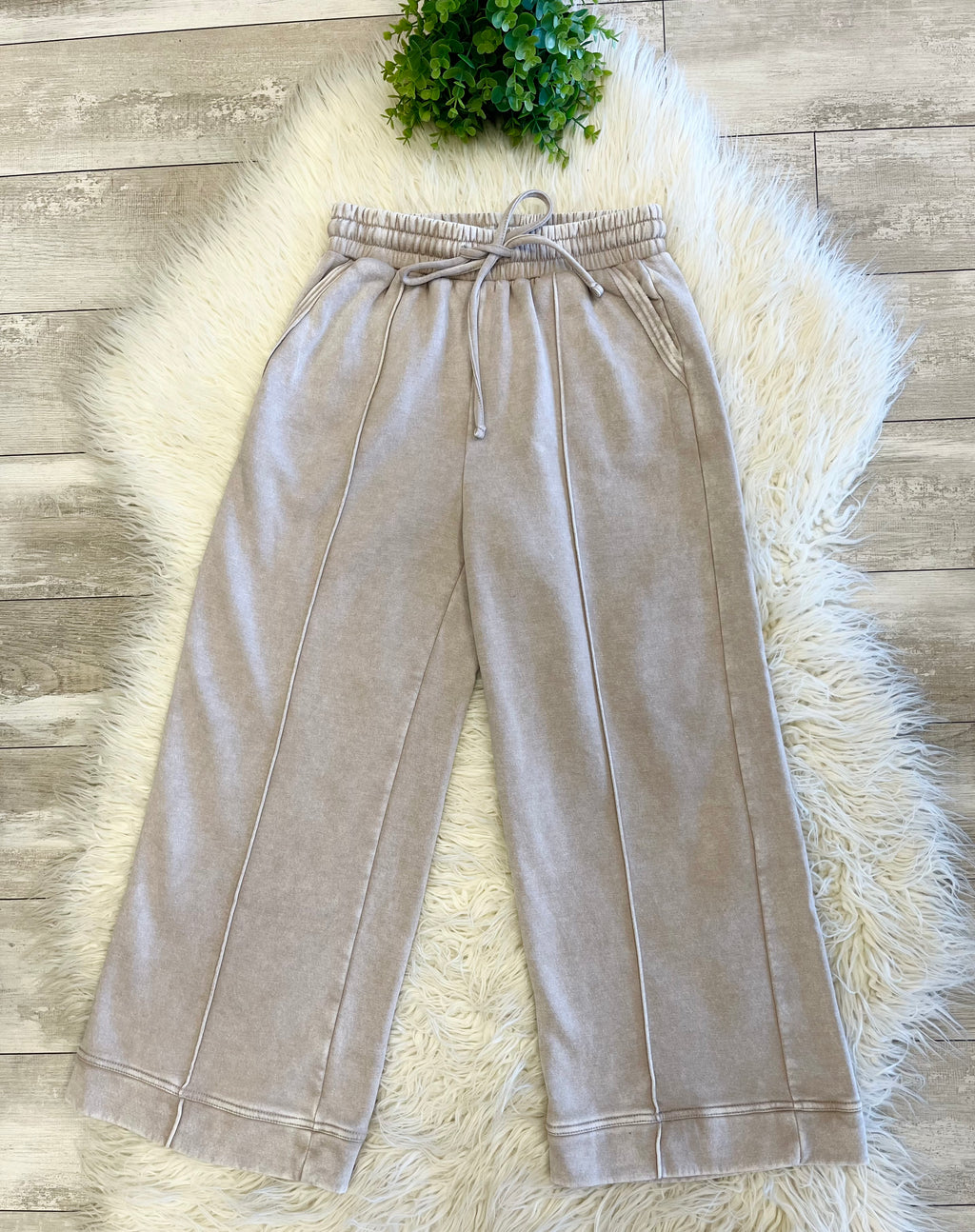 Women’s Zenana Cropped Wide Leg Comfy Ash Mocha Acid Wash Pants - True to Size