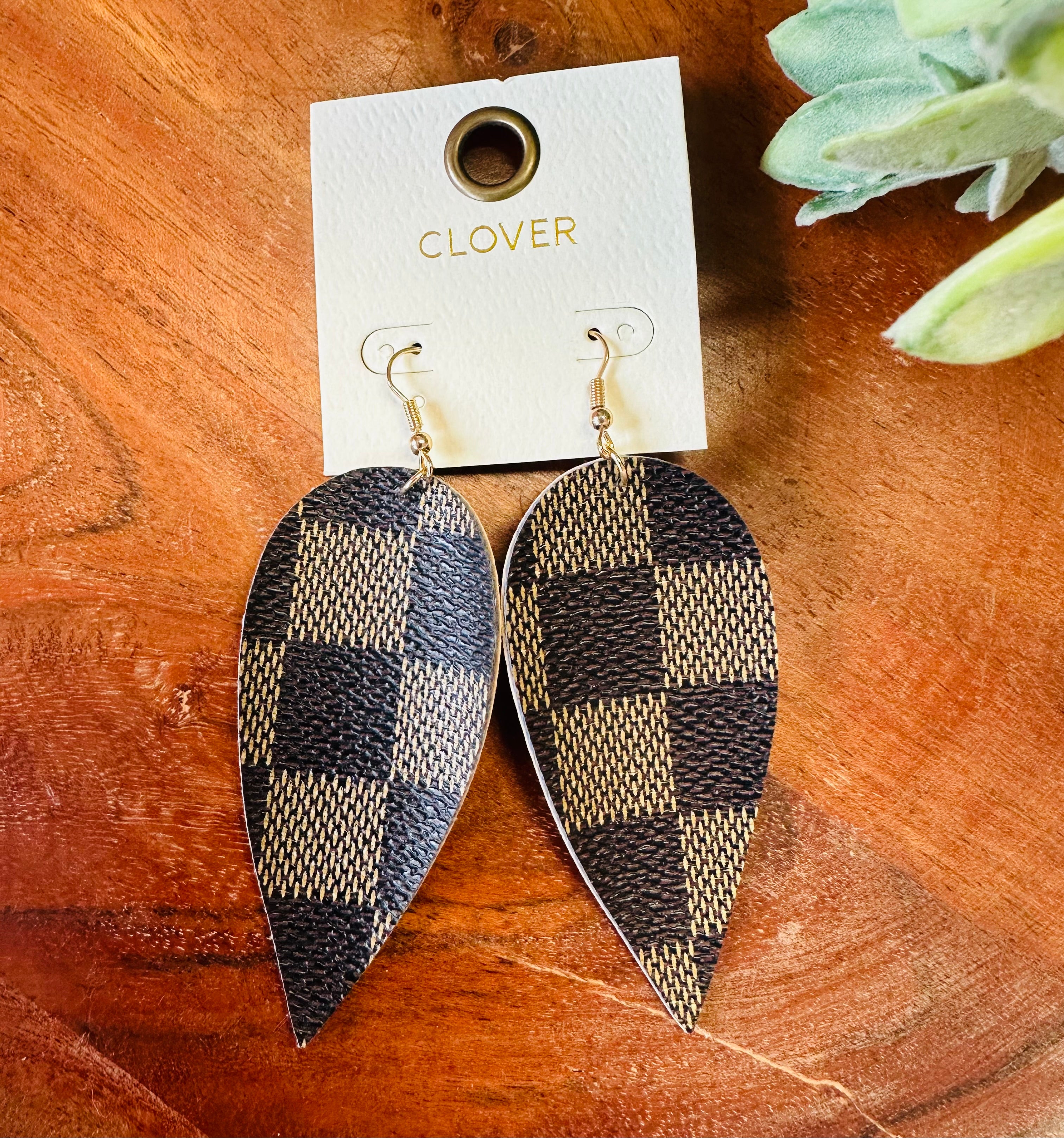 Women’s Brown Checkered Dangling Earrings