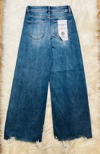 Risen Medium High Rise Wide Leg Jeans 5878