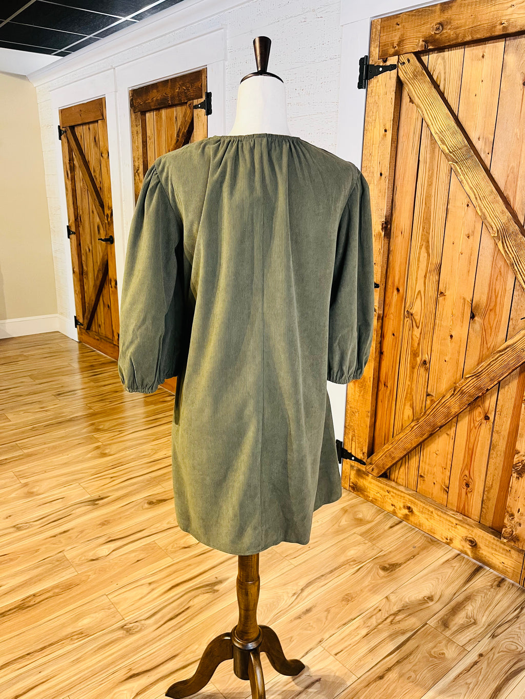 Women’s Evermmee Olive Green Scalloped Dress- True to Size