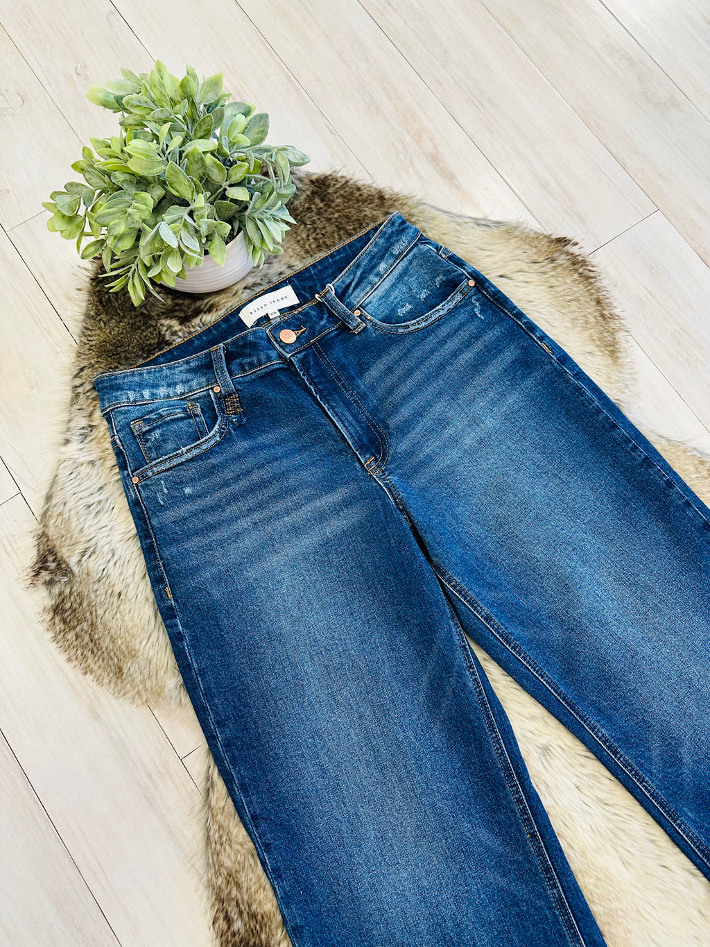 Women’s Risen Dark Wash High Rise Straight Jeans #20087