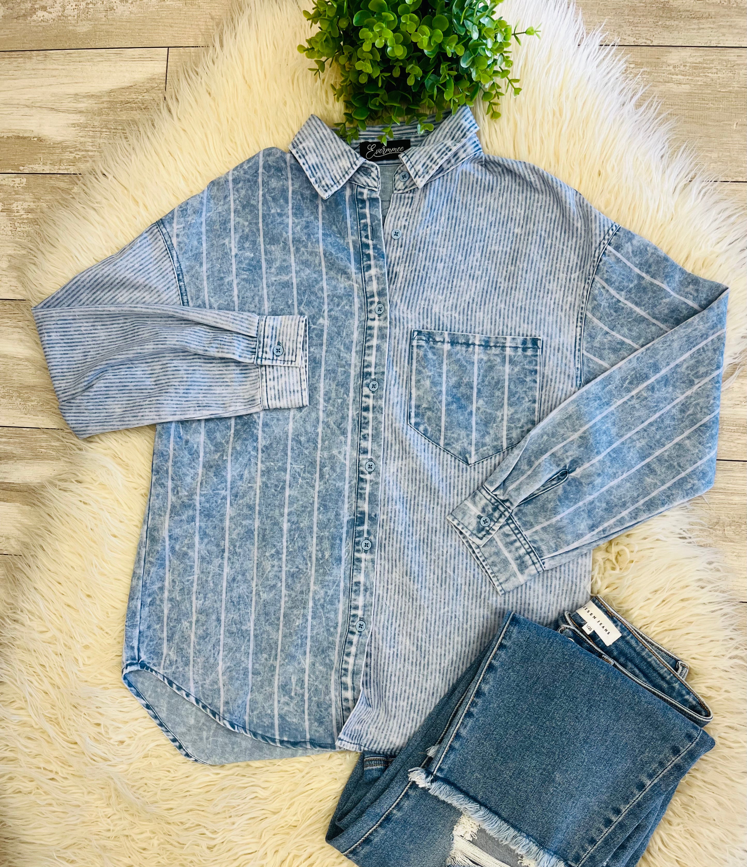 Women’s Evermmee Denim Top - True to Size