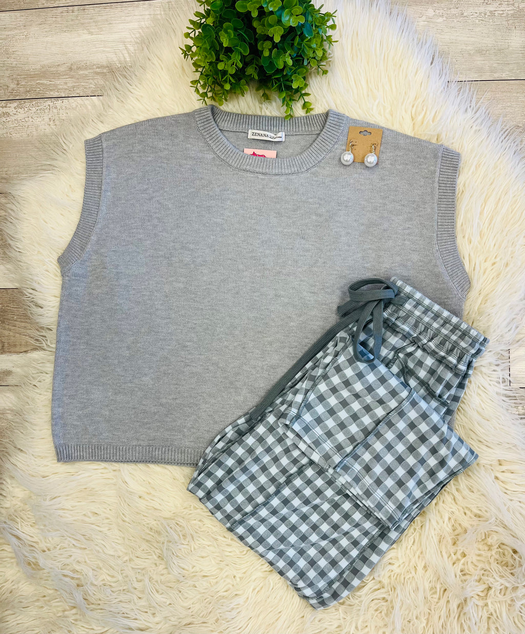 Women’s Zenana Sleeveless Sweater In Gray - Oversized Fit