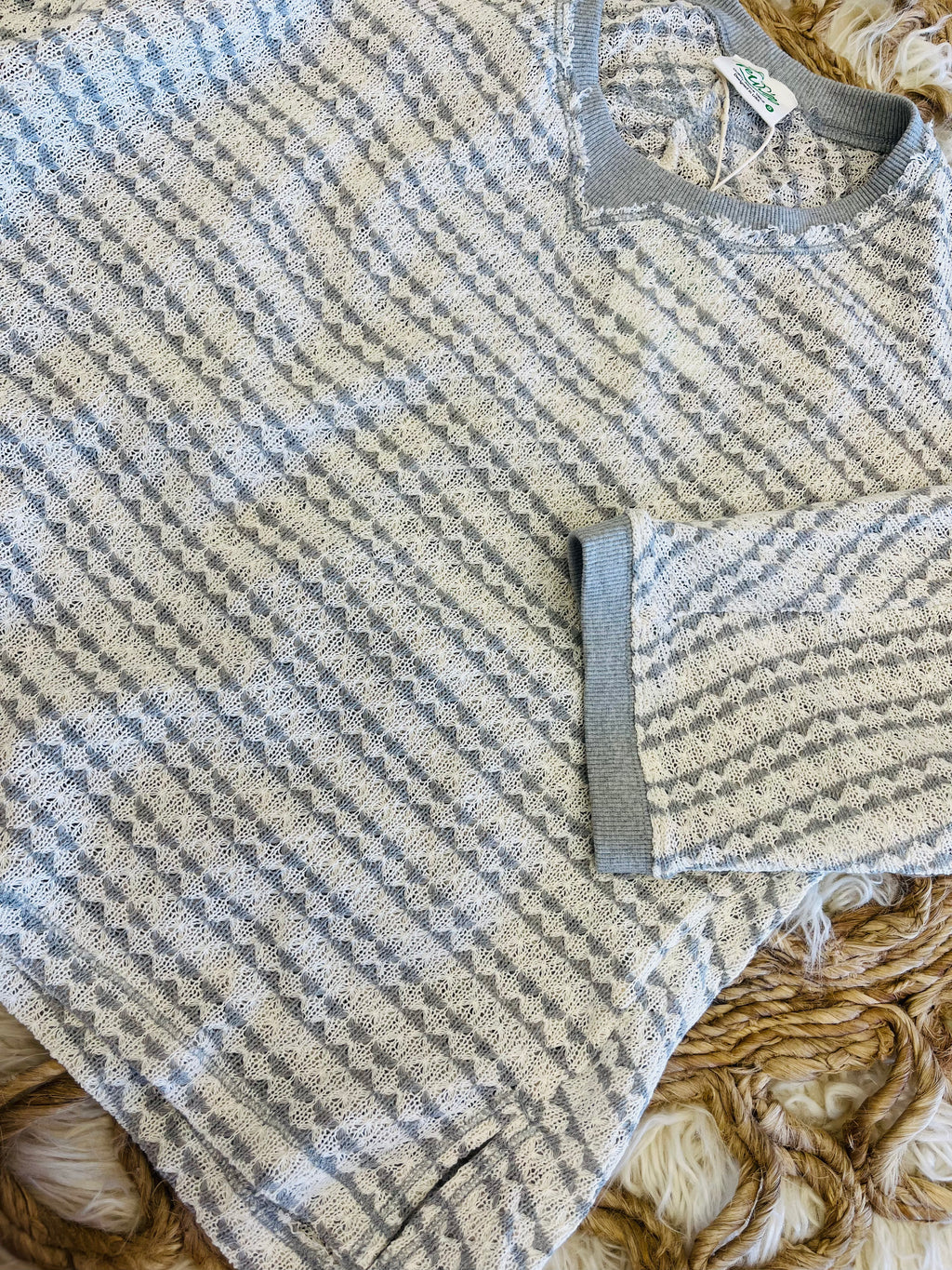 Women’s Very J Grey and White Knit Top