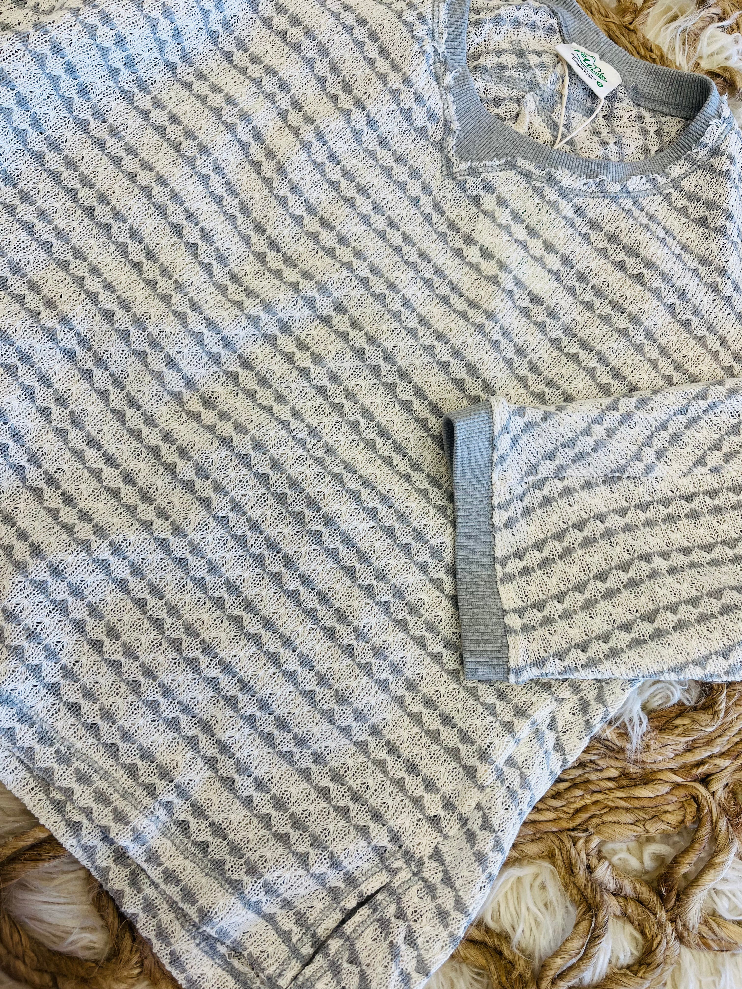Women’s Very J Grey and White Knit Top