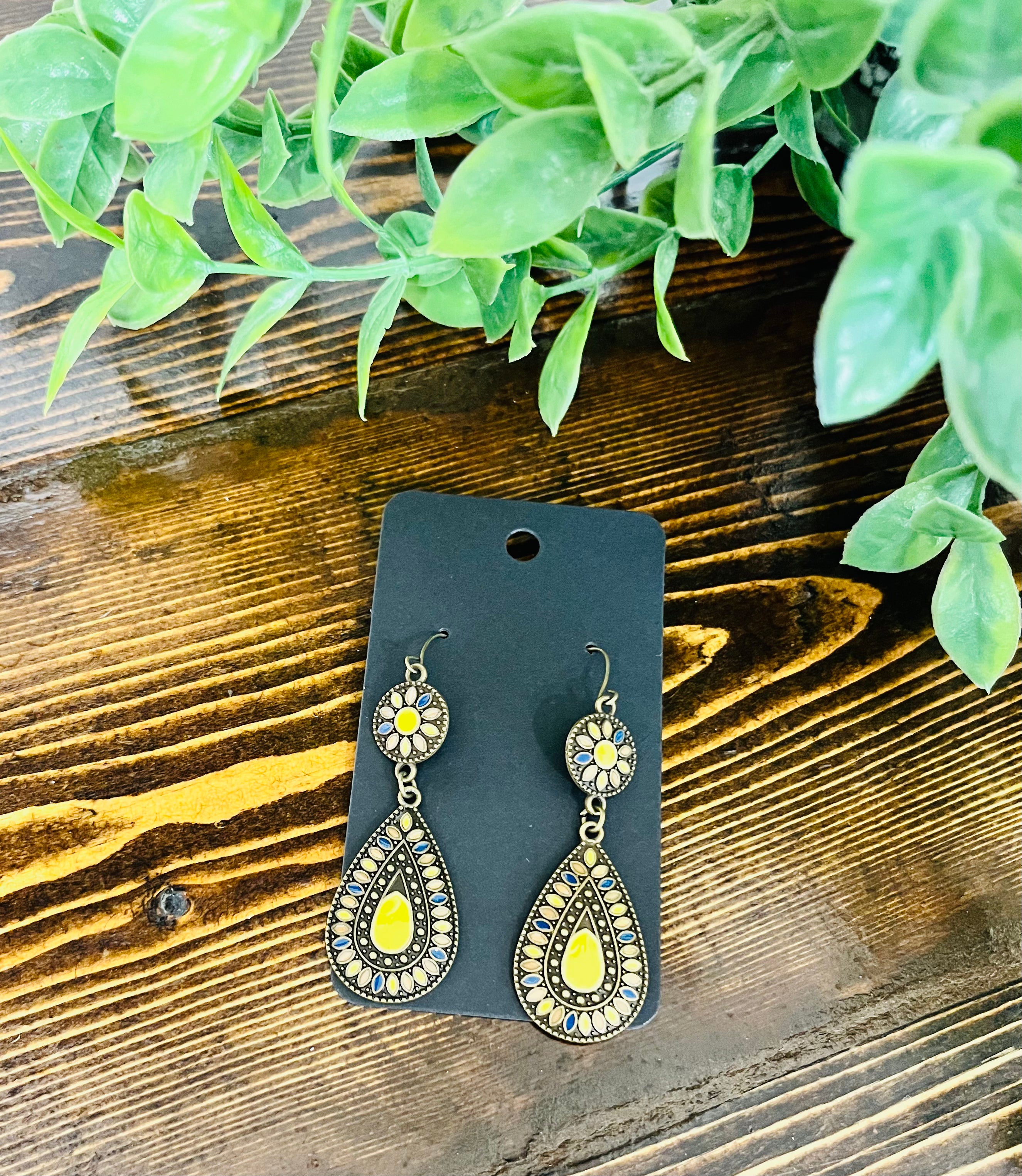 Women’s Yellow Gemstone Earrings