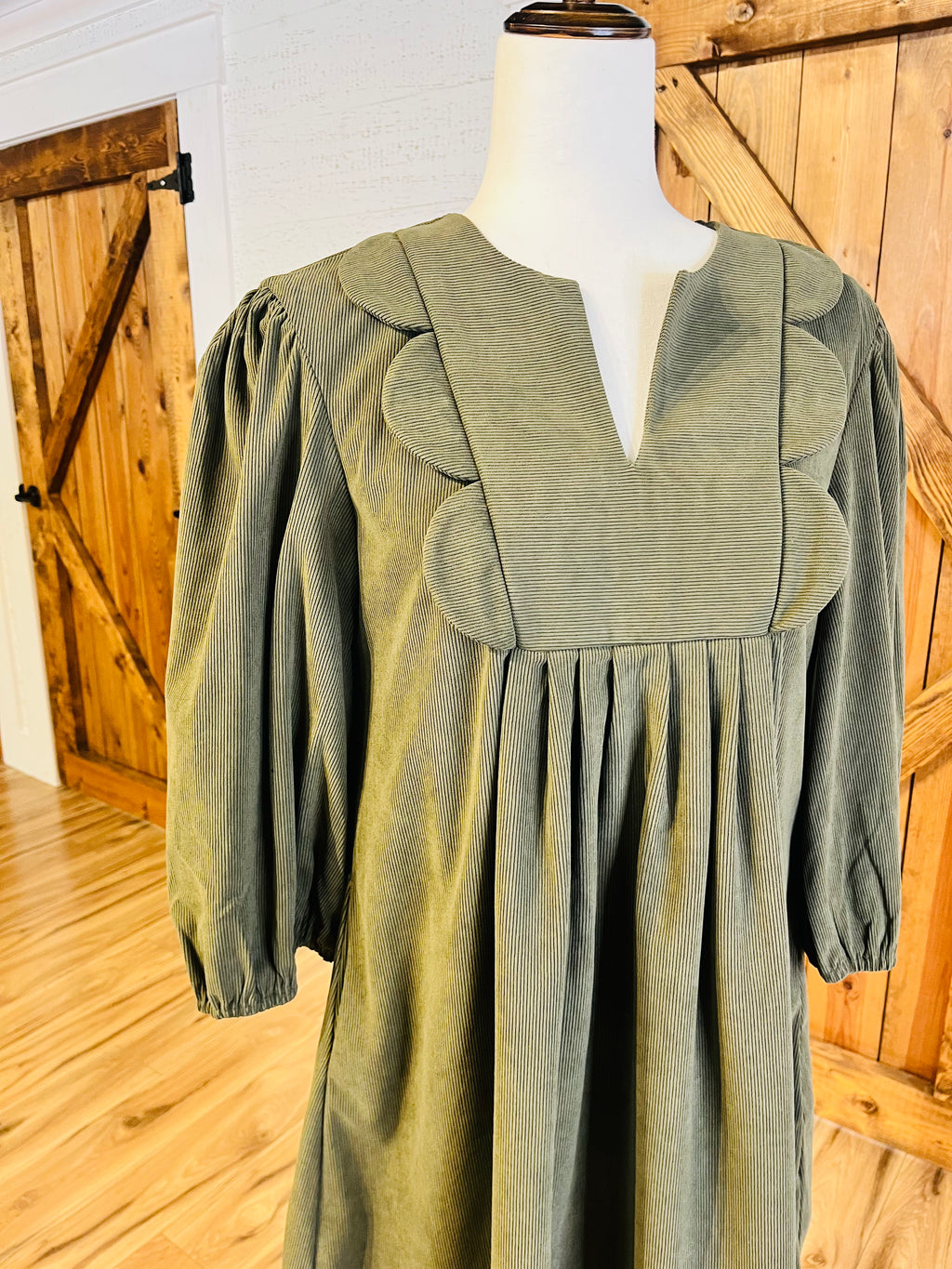 Women’s Evermmee Olive Green Scalloped Dress- True to Size