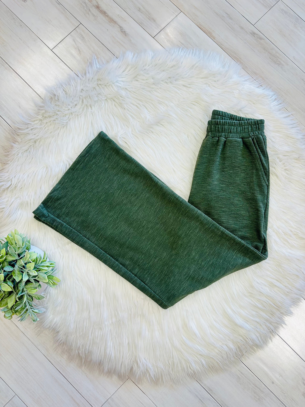 Women’s Zenana Olive Green Sleeveless Pant Set